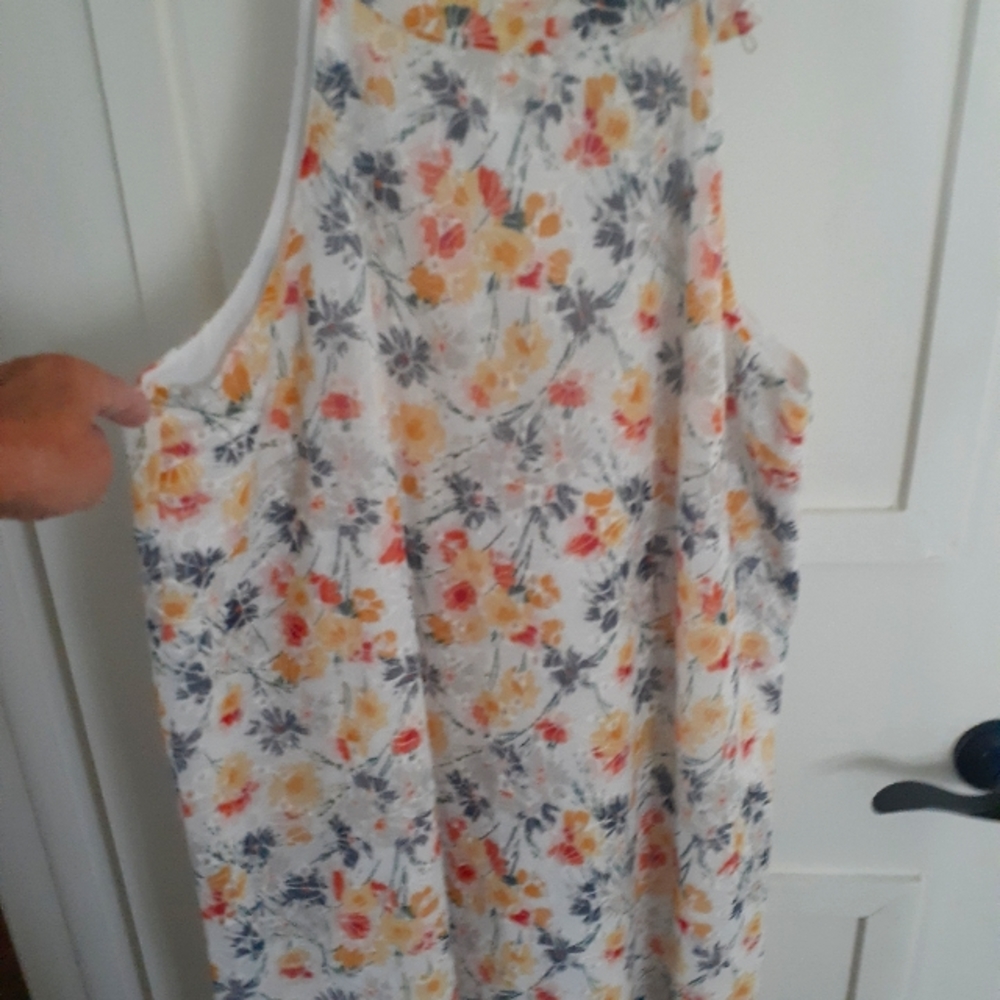 Sleeveless dress